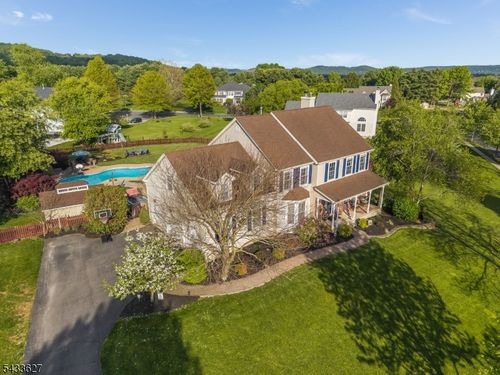 15 Foxwood Ln, Phillipsburg, NJ, 08865-2098 | Card Image