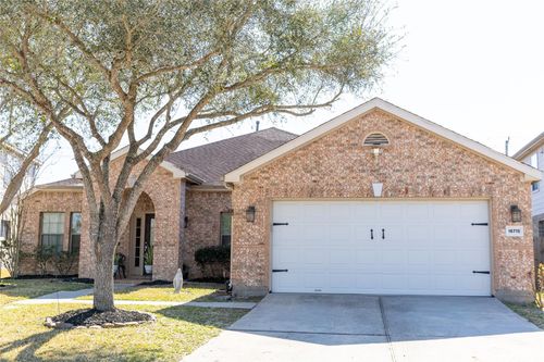 16715 Bending Creek Ln, Friendswood, TX, 77546-6187 | Card Image