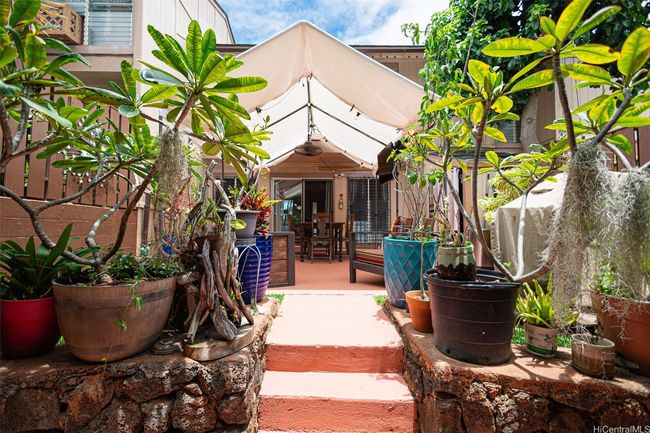 APT-21 - 92-1036 Makakilo Dr, Condo with 3 bedrooms, 2 bathrooms and 2 parking in Kapolei HI | Image 12