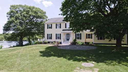 53 Farm St, Blackstone, MA, 01504-1816 | Card Image