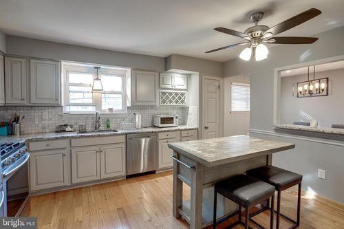 174 Schoolhouse Ln, MOUNT LAUREL, NJ, 08054-1050 | Card Image