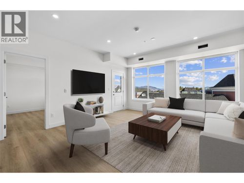203-5300 Main St, Kelowna, BC, V1W0C1 | Card Image
