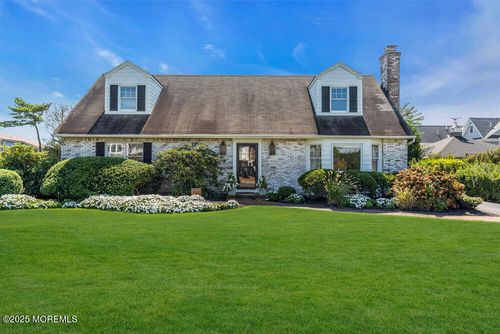 7 Monmouth Shire Ln, Spring Lake, NJ, 07762-1151 | Card Image