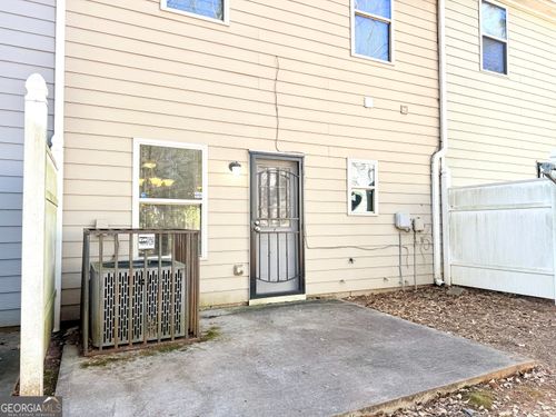 2390 Camden Oak Way, Lithonia, GA, 30058-6412 | Card Image