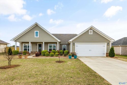 116 Parvin Way Dr, Hazel Green, AL, 35750-6602 | Card Image