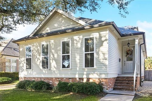 921 French St, New Orleans, LA, 70124-3806 | Card Image