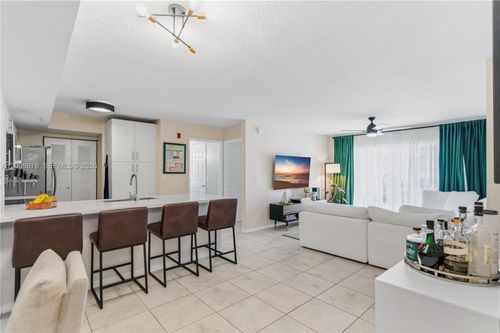 111-2640 S University Dr, Davie, FL, 33328-1475 | Card Image