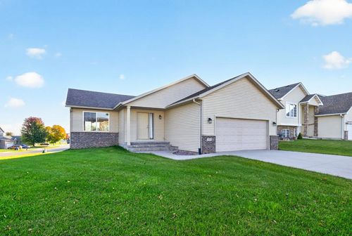 3830 Kenosha Dr Nw, Rochester, MN, 55901-5644 | Card Image