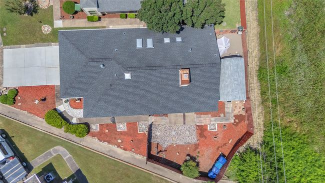 2135 Rose Cliff Ln, House other with 2 bedrooms, 2 bathrooms and null parking in Carrollton TX | Image 22