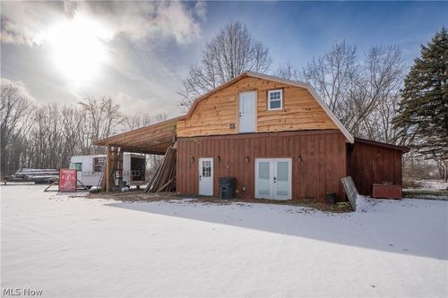 8178 Navarre Rd Sw, Massillon, OH, 44646-9472 | Card Image