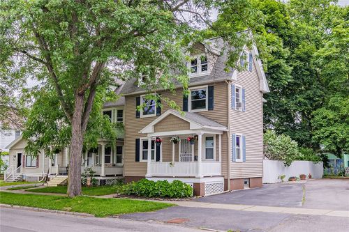 70 Field St, Rochester, NY, 14620-1536 | Card Image