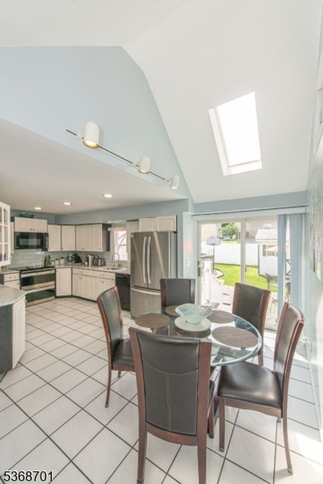 20 Bryant Ave, House other with 3 bedrooms, 3 bathrooms and null parking in Bloomfield NJ | Image 13