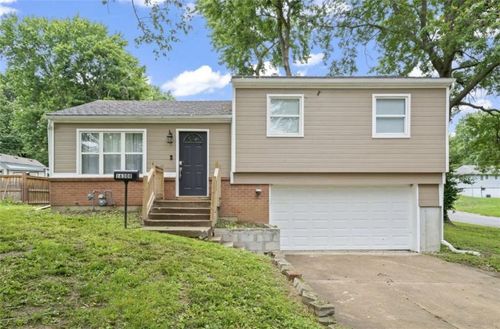 16308 E 31st Terrace S, Independence, MO, 64055 | Card Image