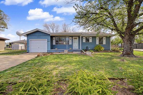 2479 Robin Rd, Salina, KS, 67401-1404 | Card Image