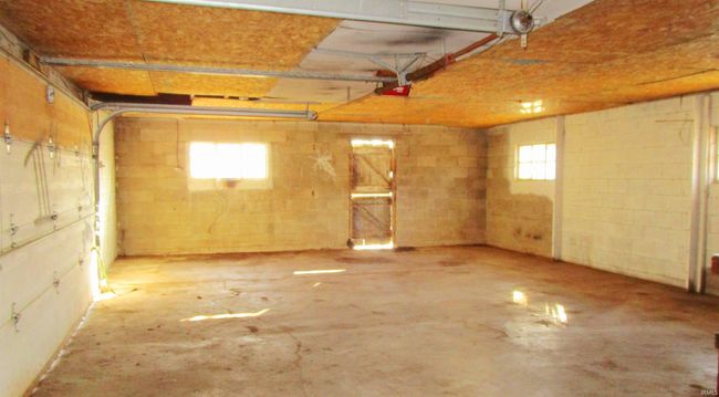 4561 N 700 E, House other with 3 bedrooms, 2 bathrooms and null parking in Leesburg IN | Image 19