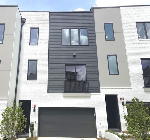 422 Cedar Dust Dr, Decatur, GA, 30030-3350 | Card Image