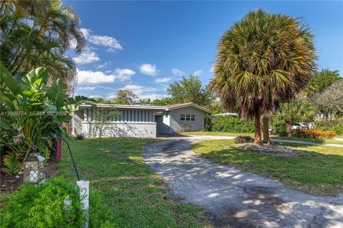 2017 Ne 29th Ct, Fort Lauderdale, FL, 33306-1227 | Card Image
