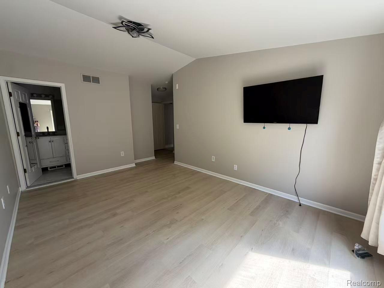 Residential Lease in Troy 2