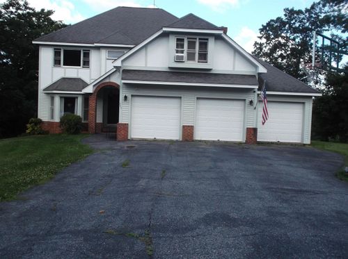 236 Highlands Dr, Williston, VT, 05495-2142 | Card Image