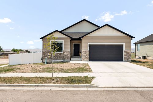 735 N 300 W, Smithfield, UT, 84335-1857 | Card Image
