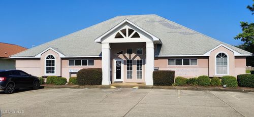 ste-c-1000 N Halstead Rd, Ocean Springs, MS, 39564-3111 | Card Image