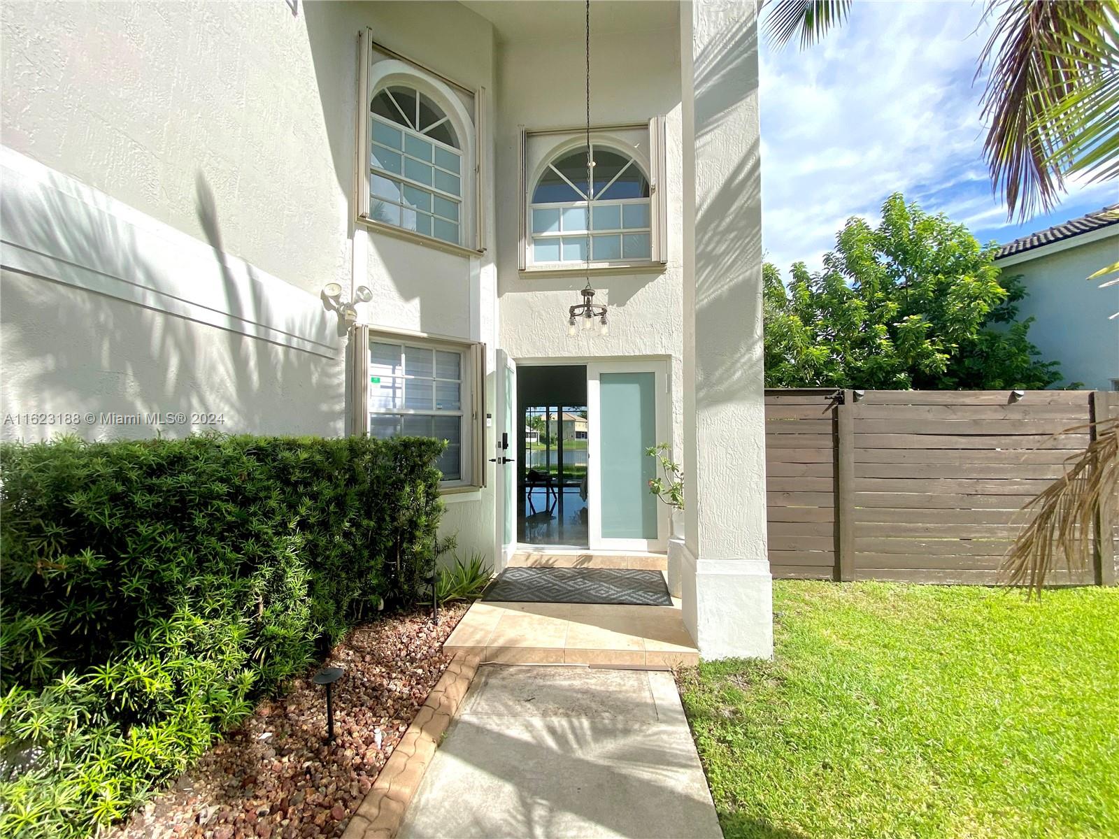 203rd Ave, Pembroke Pines, FL 33029