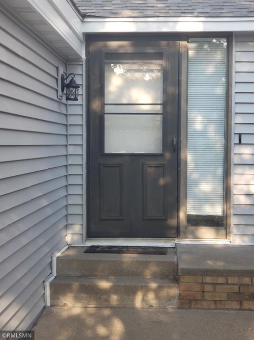 apt-103-3050 Shields Dr, Eagan, MN, 55121-1302 | Card Image