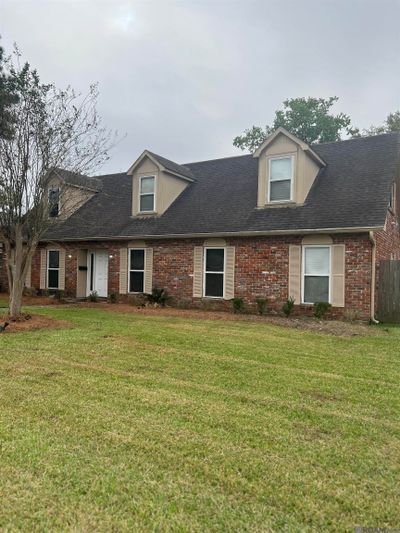 12264 Queensbury Ave, House other with 4 bedrooms, 2 bathrooms and null parking in Baton Rouge LA | Image 1