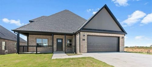 811 Ann Pl, Bentonville, AR, 72713-7085 | Card Image