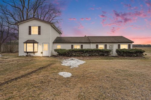 15401 16th Ave, Marne, MI, 49435-8732 | Card Image