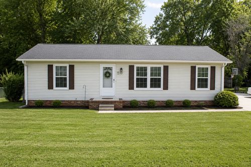 701 Herb Dr, Lawrenceburg, TN, 38464-2950 | Card Image