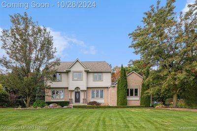 1375 Thorn Ridge Drive, Home with 4 bedrooms, 2 bathrooms and null parking in Hartland Twp MI | Image 2