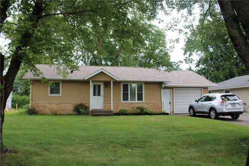 2517 Blakeley Ave, Eau Claire, WI, 54701-6746 | Card Image