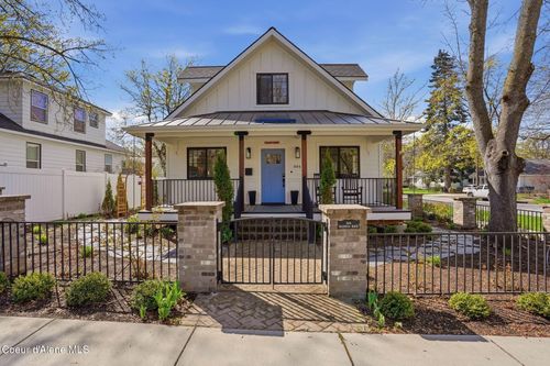 804 Wallace, Coeur d'Alene, ID, 83814 | Card Image