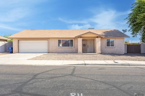 8678 E 25th St, Yuma, AZ, 85365-9076 | Card Image