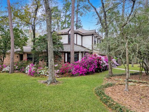 2 Chatterbird Ln, The Woodlands, TX, 77380-1512 | Card Image
