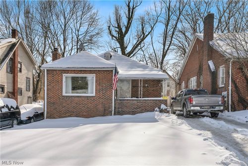 127 Roslyn Dr, Youngstown, OH, 44505-2554 | Card Image