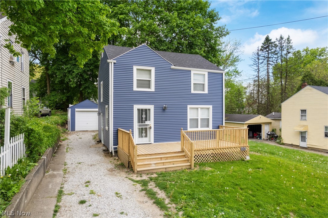 Johnland Ave, Akron, OH 44305