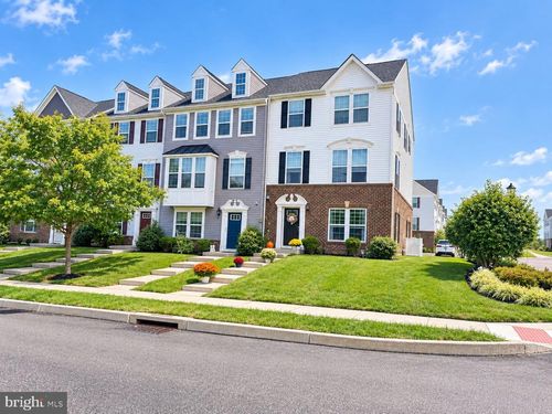 271 Grace Ln, HARLEYSVILLE, PA, 19438-1775 | Card Image