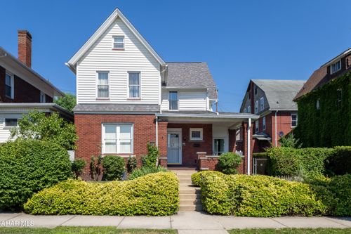 2406 Broad Ave, Altoona, PA, 16601-1940 | Card Image