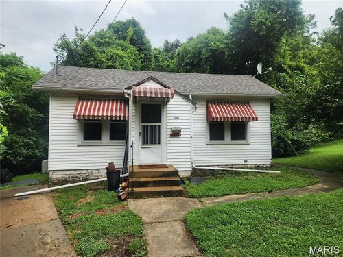 324 Liberty St, Edwardsville, IL, 62025-1106 | Card Image