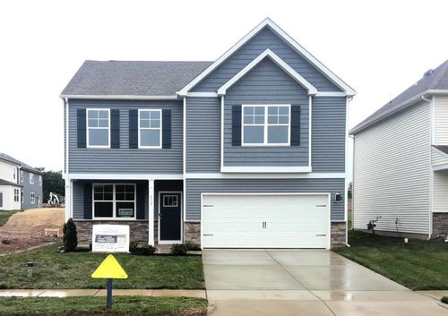 572 Summercrest Ave, Waynesboro, VA, 22980 | Card Image