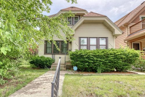 206 N 68th Street, Milwaukee, WI, 53213 | Card Image