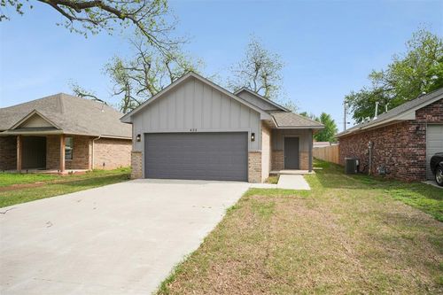 422 Grove Street, Perry, OK, 73077 | Card Image