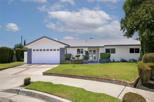 1329 Essex Ct, Glendora, CA, 91740-5151 | Card Image