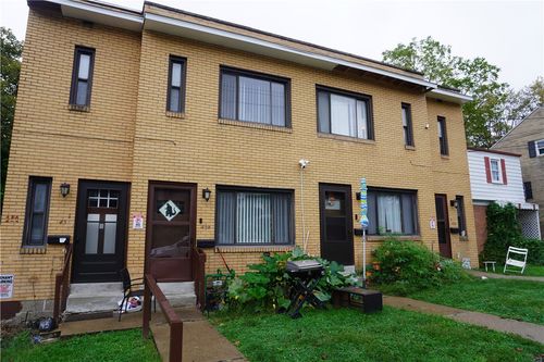 45-45 Bellevue Ave, West View, PA, 15229-1807 | Card Image