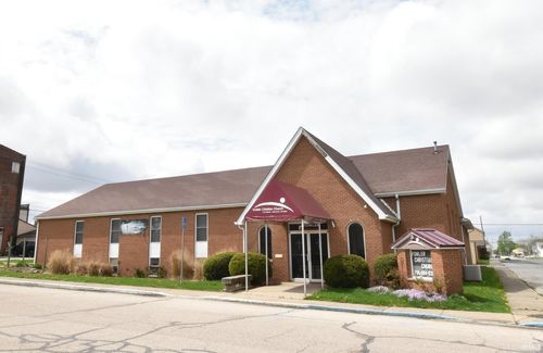 106 N Madison Ave, Fowler, IN, 47944-1140 | Card Image