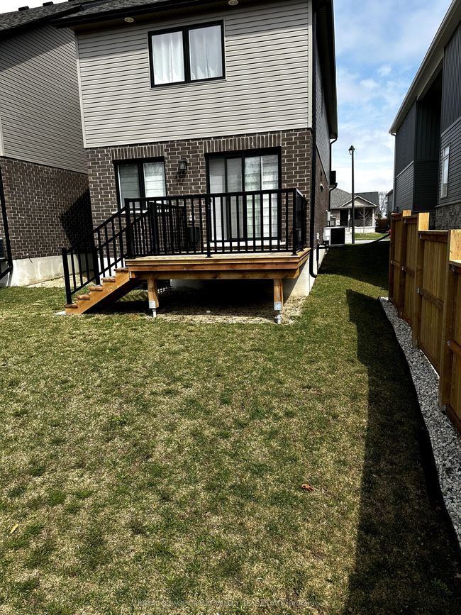 111 Stephenson Way, House attached with 3 bedrooms, 3 bathrooms and 2 parking in Palmerston ON | Image 26