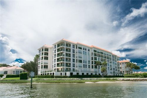 507-4717 Dolphin Cay Ln S, St Petersburg, FL, 33711-4663 | Card Image