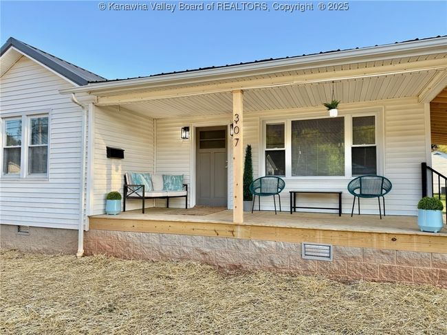 307 2 Nd Ave, House other with 2 bedrooms, 2 bathrooms and null parking in Ripley WV | Image 20